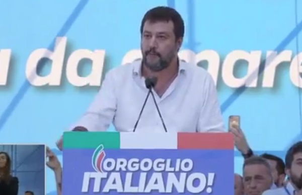Secondo Salvini l’antisemitismo non è colpa dell’estrema destra, ma dei migranti islamici
