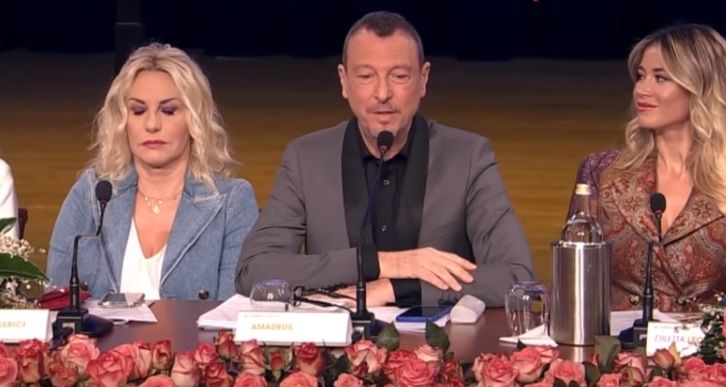 Amadeus, la Novello «che sa stare un passo indietro» e la giustificazione peggiore della gaffe article-post