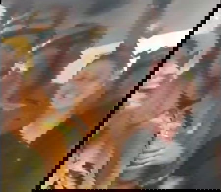 Purtroppo, l’immagine virale dei vigili del fuoco che ballano in Australia non è recente | VIDEO article-post