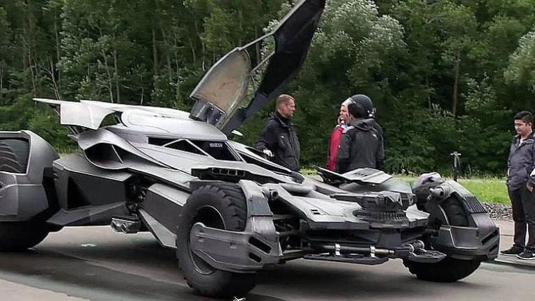 Batmobile sequestrata dalla polizia a Mosca | Video
