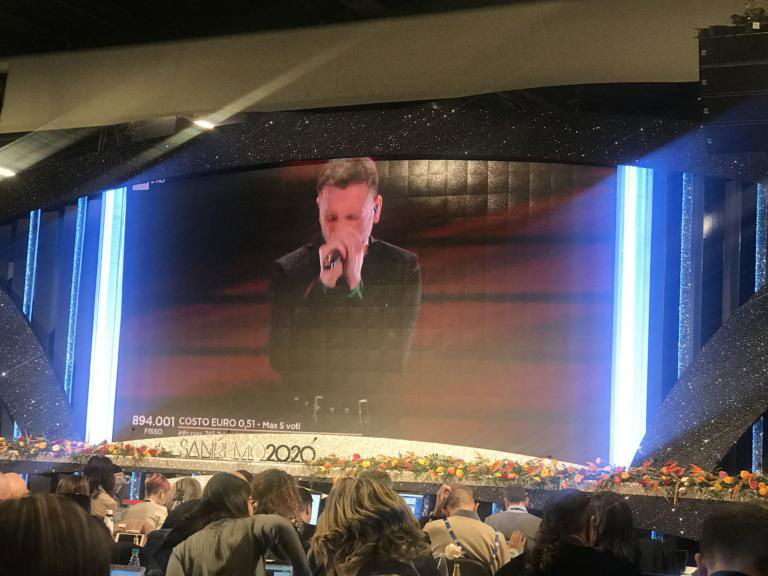 Sanremo 2020, la finale live: Riparte la gara con Anastasio