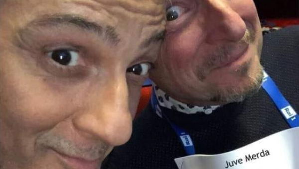 La bufala della scaletta di Amadeus e Fiorello con la scritta «Juve m*rda»