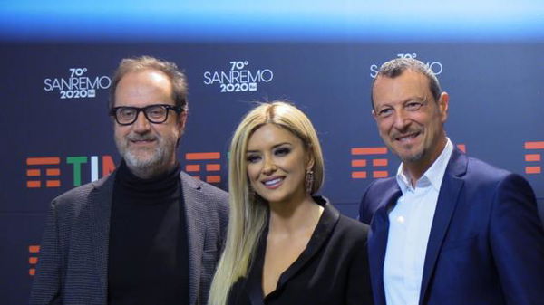 Amadeus raggiante: “Fiorello illumina Sanremo. Ronaldo? Credo ci guarderà da casa”