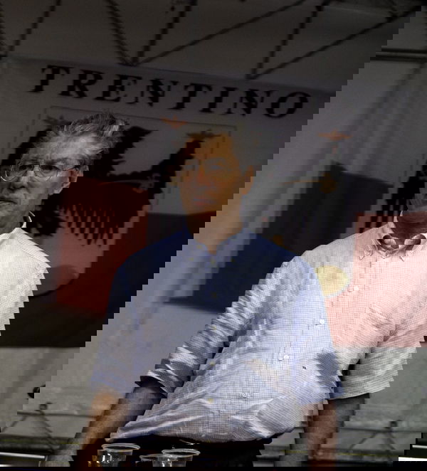 Bossi attacca la linea di Salvini: “Con il nazionalismo si perde”