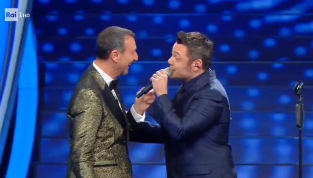 #Fiorellostattezitto