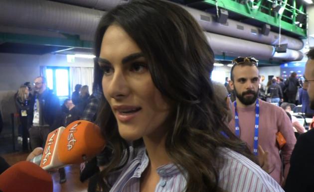 Francesca Sofia Novello: «Ho detto io ad Amadeus che sto un passo indietro» | VIDEO article-post
