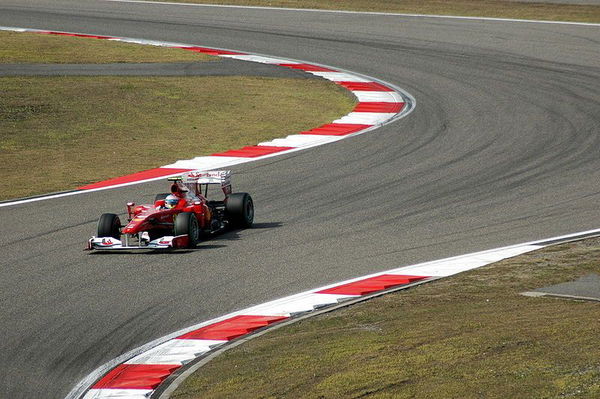 Il GP di Formula 1 in Cina verso la cancellazione per il rischio Corvid-19