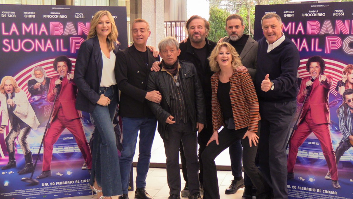 Fausto Brizzi, Christian De Sica e il cast: “Omaggio agli anni ’80, abbiamo anticipato reunion Ricchi e Poveri” | Video article-post