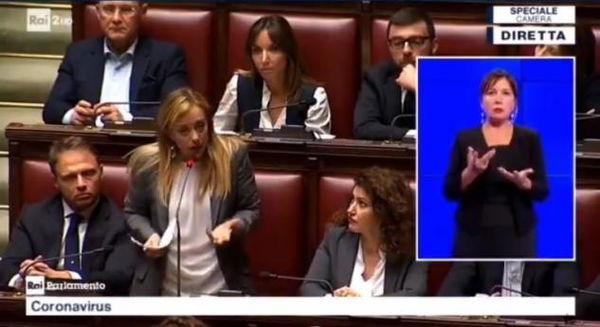 Giorgia Meloni accusa Conte di aver trasformato l’Italia nella «Nazione untrice d’Europa» | VIDEO