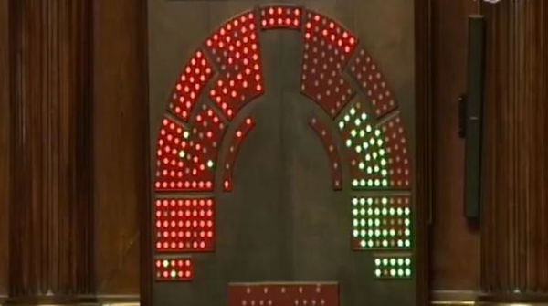 Il Senato dice sì al processo nei confronti di Salvini
