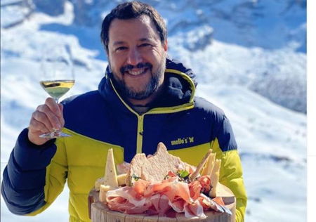 Salvini, i salumi e il venerdì di Quaresima: quando la promessa data al Cuore di Maria non conta più article-post