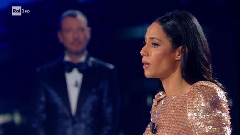 Rula Jebreal ha ringraziato Selvaggia Lucarelli per l’aiuto nella stesura del monologo