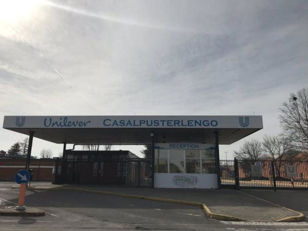 Coronavirus, i timori dei lavoratori Unilever: «Questo è andato in giro per la fabbrica, perché dobbiamo entrare qui dentro?»