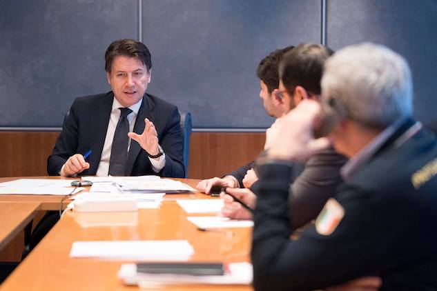 Cosa ha deciso Conte sulla proroga dello stato d’emergenza