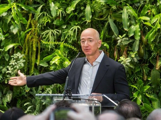 Jeff Bezos ha creato un fondo per la Terra da 10 miliardi