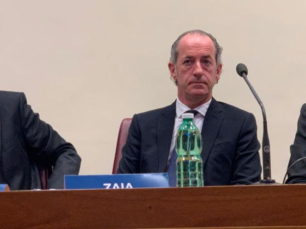 La richiesta dei presidenti di regione della Lega: «Stop alle lezioni per i bambini che arrivano dalla Cina»