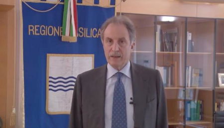 Il pasticcio dell’ordinanza sul coronavirus in Basilicata: «Si riferiva solo agli studenti» article-post