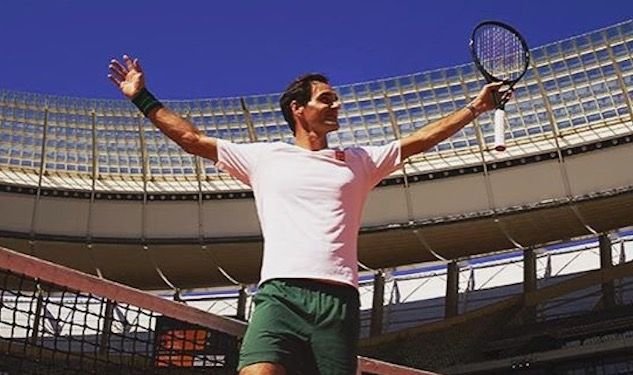 Roger Federer operato al ginocchio, salterà il Roland Garros