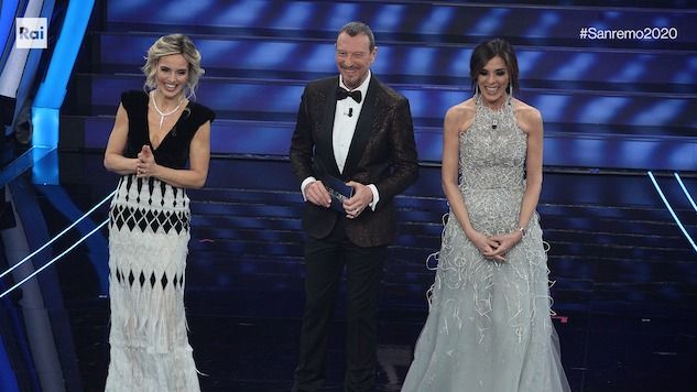 Agcom sanziona il Sanremo di Amadeus: «Non è stata garantita la dignità femminile» article-post