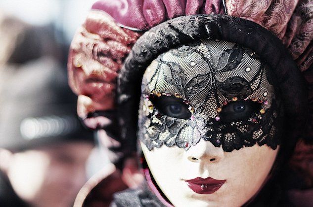 Coronavirus, due casi a Venezia: stop al carnevale