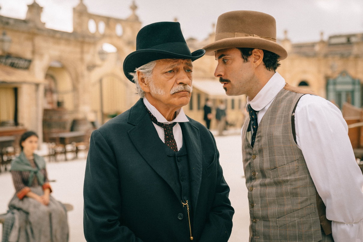 La Concessione del Telefono, il nuovo film tratto dal romanzo di Andrea Camilleri in onda il 23 marzo article-post