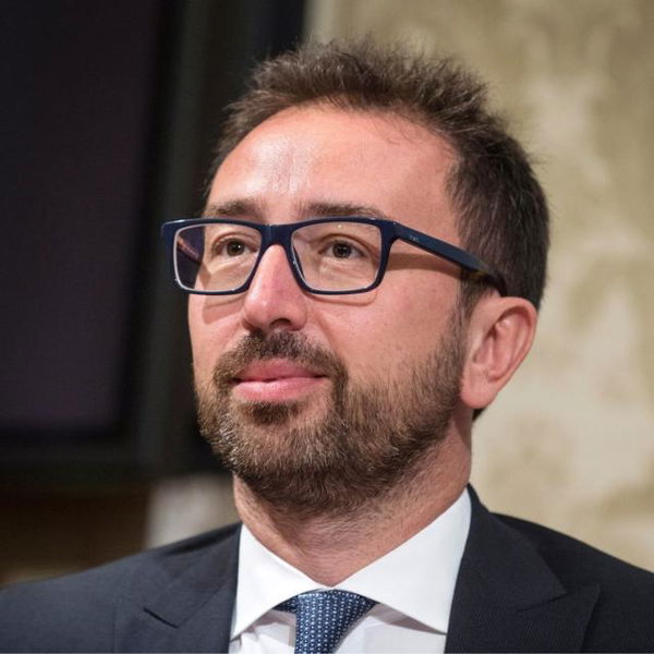 Il coronavirus blocca anche la Giustizia: niente udienze fino al 31 maggio