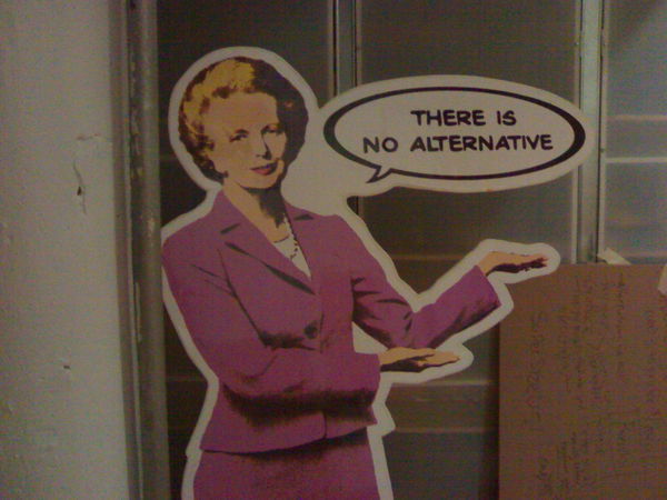 Perché il Covid-19 sta mettendo in crisi la religione del nostro tempo