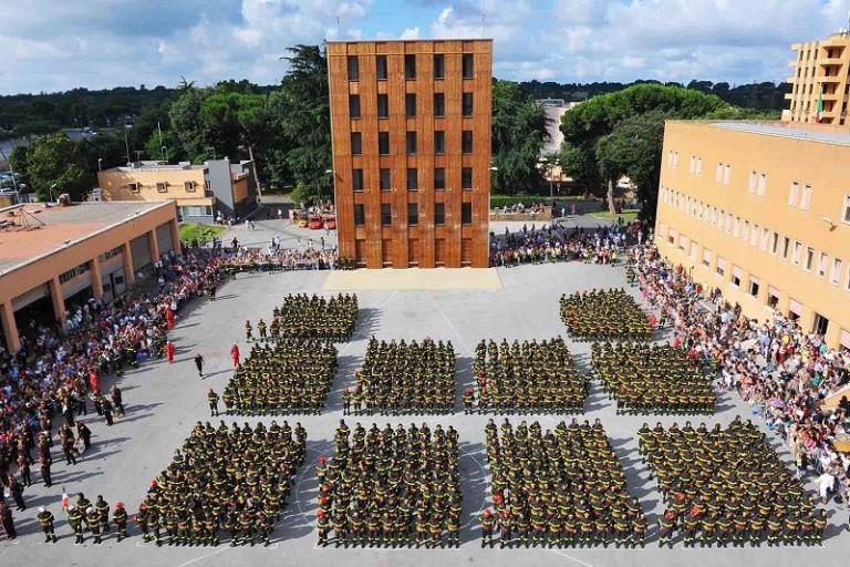 Coronavirus a Roma, allievo dei vigili del fuoco positivo screening su altri 150