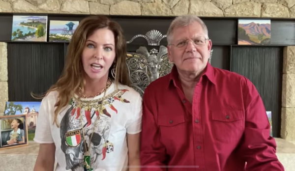 Tiziano Ferro condivide un messaggio di  Leslie e Robert Zemeckis | Video