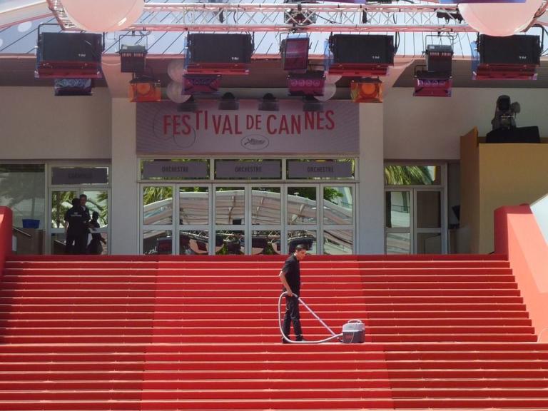 Festival di Cannes ottimista, ma è senza assicurazione per coronavirus quindi rischia cancellazione
