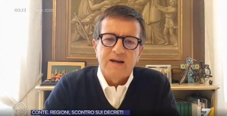 Il sindaco di Bergamo chiede di chiudere tutto per due settimane: «Come fosse agosto» | VIDEO