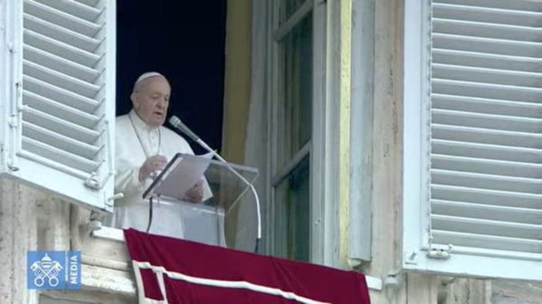 La Pasqua senza fedeli in Vaticano: tutti i riti verranno celebrati in streaming