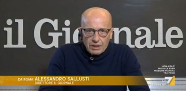Sallusti e la ‘passeggiata Salvini’ «più o meno come quella del Papa» | VIDEO