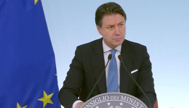 Risultato immagini per giuseppe conte conferenza stampa
