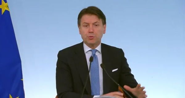 Il governo stanzia 7,5 miliardi per aiutare le famiglie: “Nessuno deve perdere il lavoro”