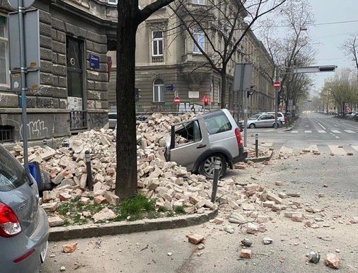 Zagabria, forte scossa di terremoto di 5.4: crolli nella capitale croata. Almeno una vittima