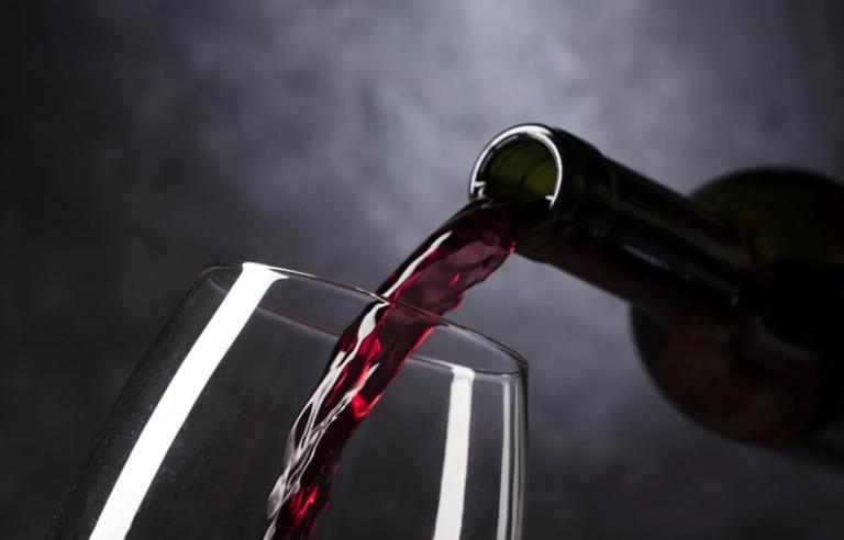 Coronavirus, rimandato anche Vinitaly: si farà a giugno