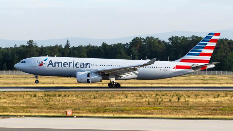 L’attesa e dolorosa stangata dagli Usa: stop ai voli American Airlines per Milano fino al 24 aprile