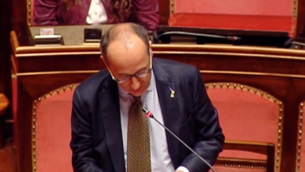 Bagnai della Lega dice che il Pd ha una «genetica votazione totalitaria» e che Conte ha fatto come Caligola article-post