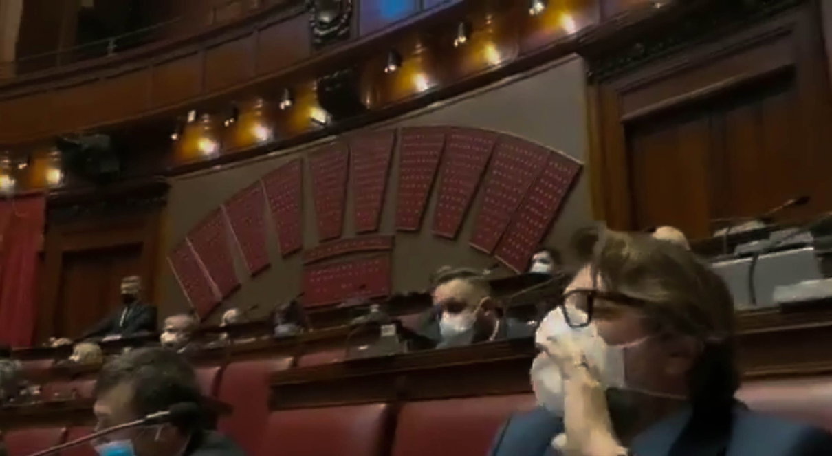 Cosa significa che il M5S ha respinto un ordine del giorno contro il MES article-post