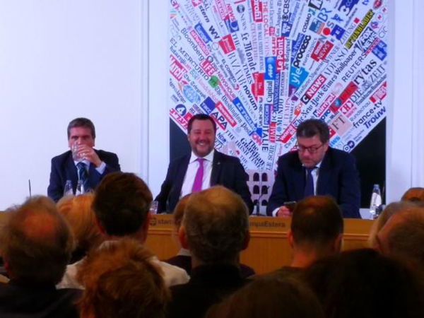 C’è tensione tra Salvini e Giorgetti su Mes, il numero 2 della Lega pensa che non sia una soluzione da scartare