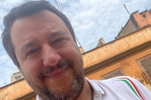 Salvini dice che l’unica cosa che non si ferma è il suo processo il 4 luglio, ma le udienze ricominciano l’11 maggio