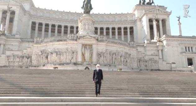 Mattarella sul 25 aprile: «Ai familiari delle vittime Covid, partecipazione al lutto della comunità nazionale» article-post