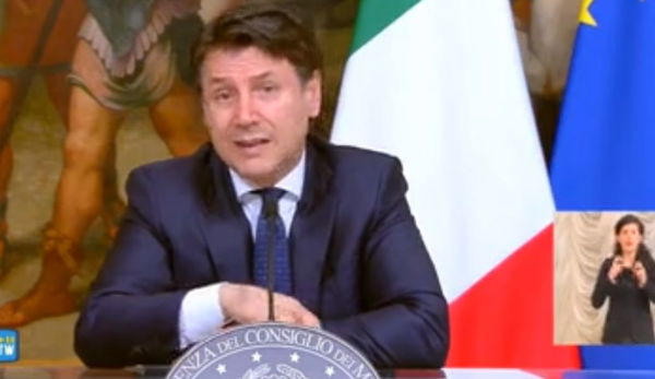 Conte in diretta: «Se allentiamo le misure gli sforzi fatti sarebbero vani»