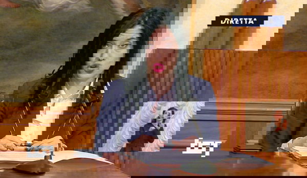 La resa di Azzolina sul ‘vetusto’ apparato delle graduatorie: «Chiedo scusa ai precari, non riusciamo a gestire un milione di domande cartacee»