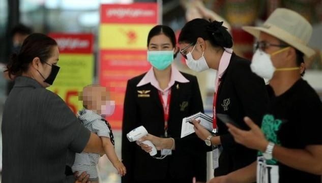 Coronavirus, ad Hong Kong nuovo aumento dopo l’allentamento delle misure restrittive: si torna in quarantena article-post