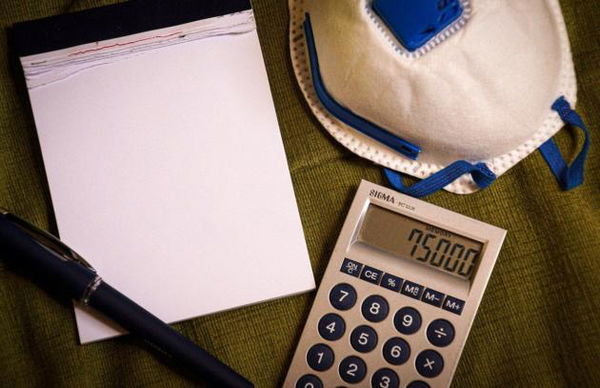 Mascherine: il caos globale e l’inversione a U delle autorità italiane