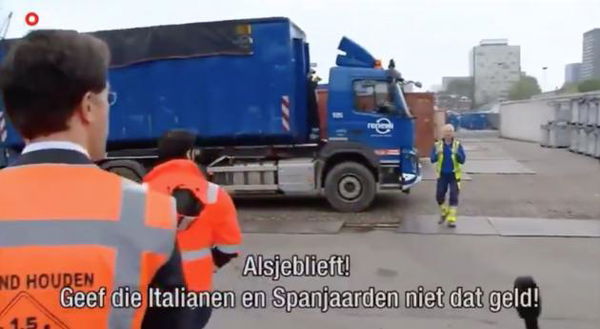 La storia del premier olandese Rutte che risponde «no, no, no» a un operaio che gli chiede di non dare i soldi a italiani e spagnoli