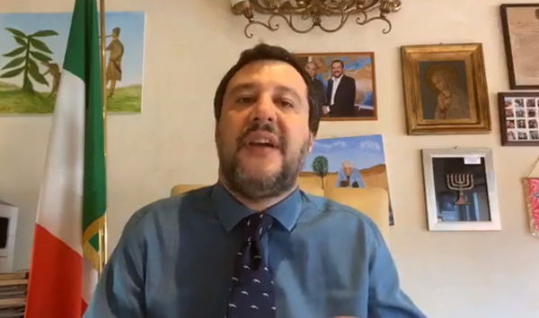 Salvini ha detto che telefonerà a Berlusconi perché pensa che «sia stato mal consigliato» sul Mes