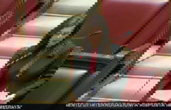 Boldrini: «Come fanno le donne ad accedere ai centri antiviolenza senza tampone?». La risposta della Bonetti